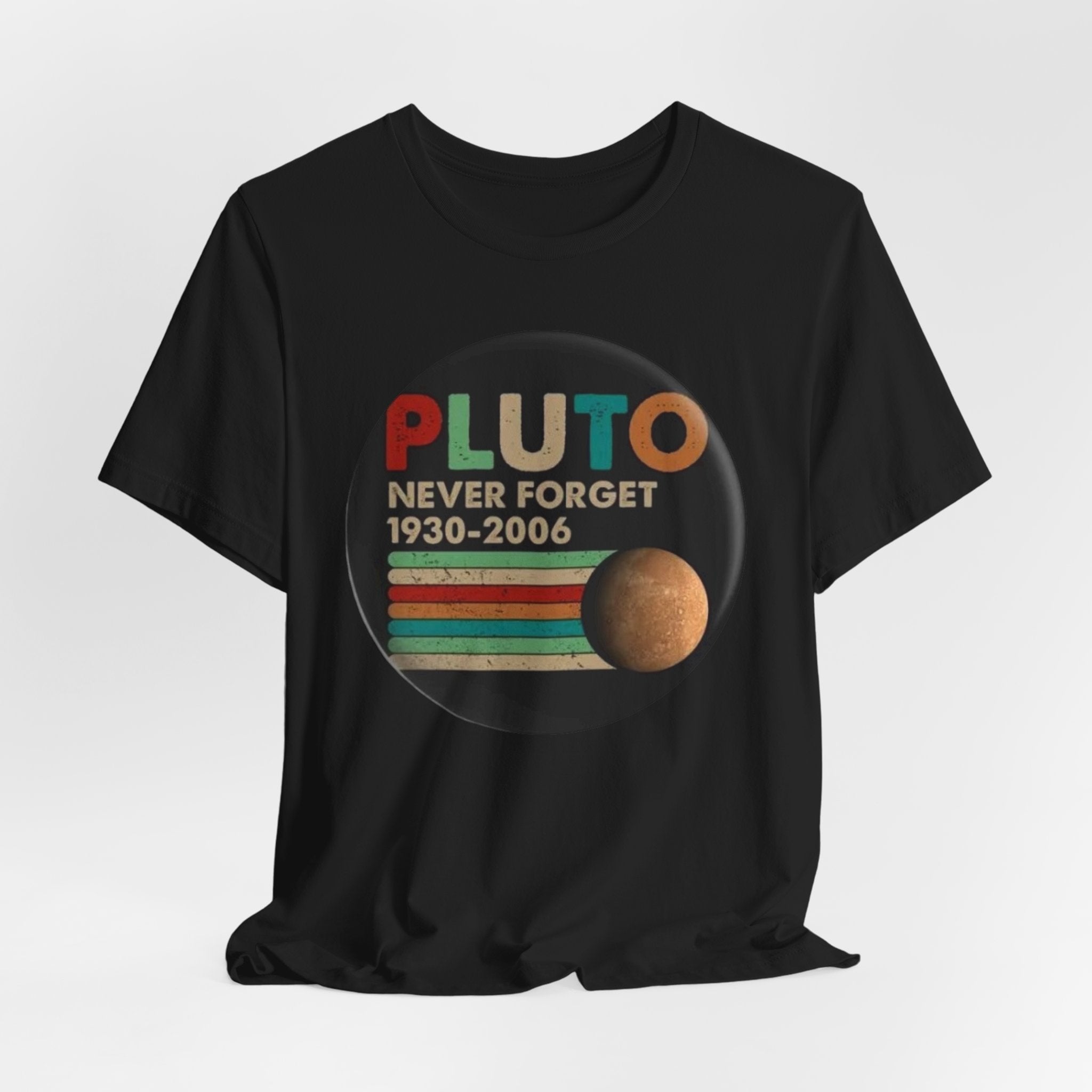 Pluto Never Forget 1930-2006 Tee | Planet Retro Astronomy Tee